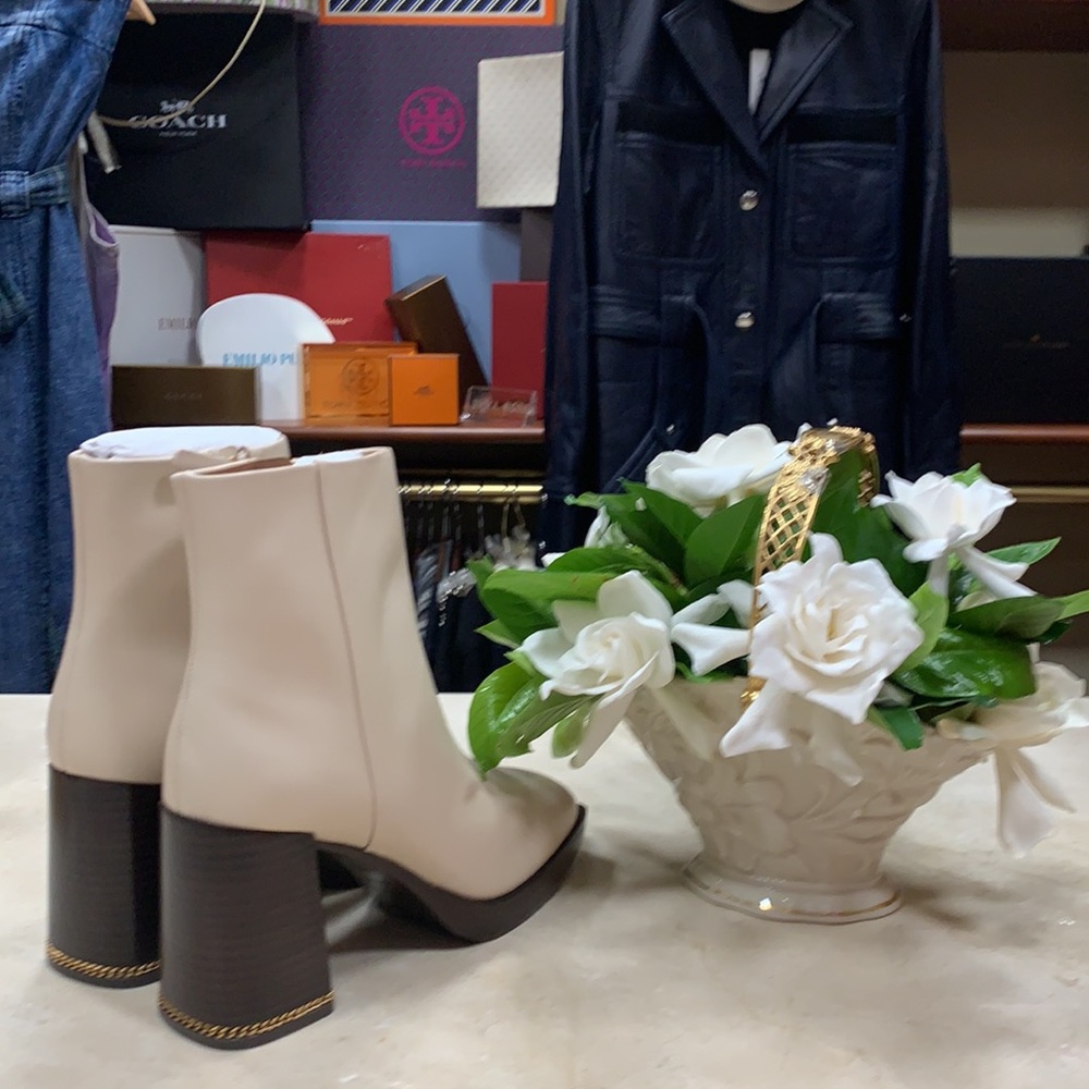 TORY BURCH PLATFORM CHAIN INLAY HEEL BOOTS MINIMAL AESTHETIC CREAM SZ US 8 & 9 - Picture 11 of 12